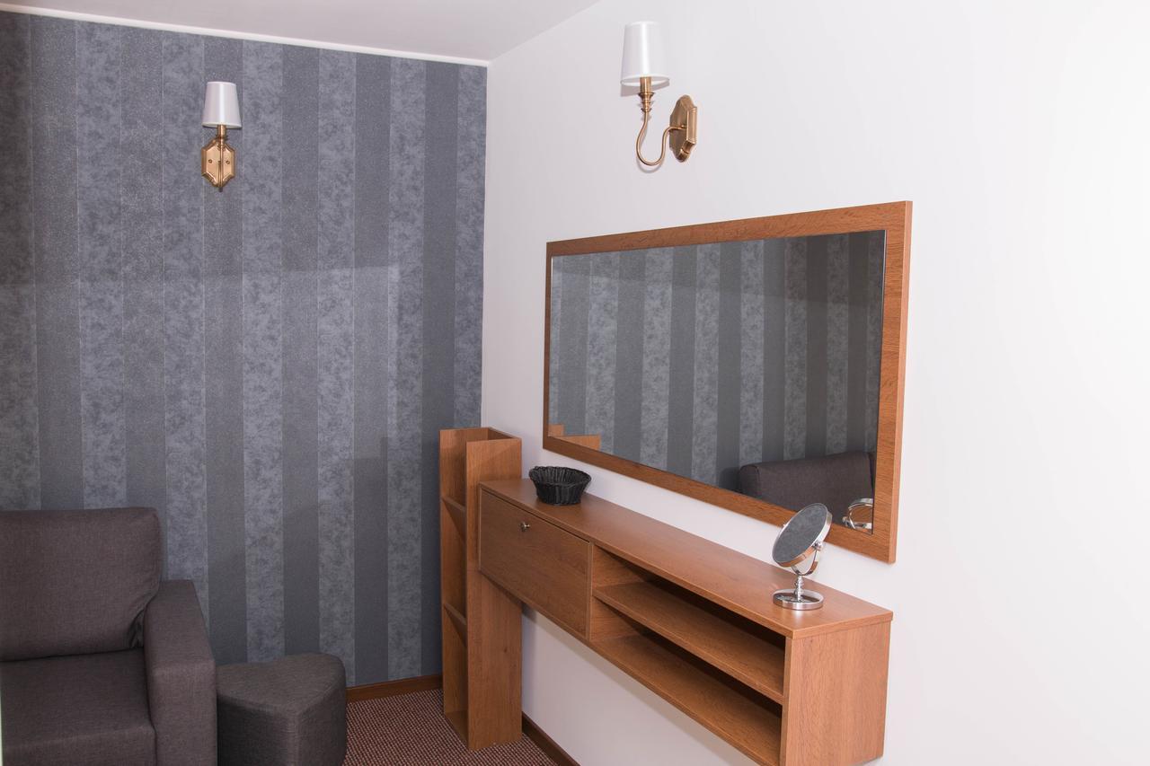 Hotel Măgurele Eksteriør billede
