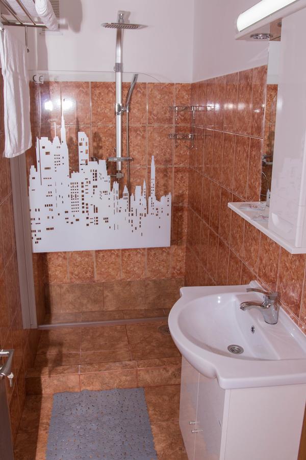 Hotel Măgurele Eksteriør billede
