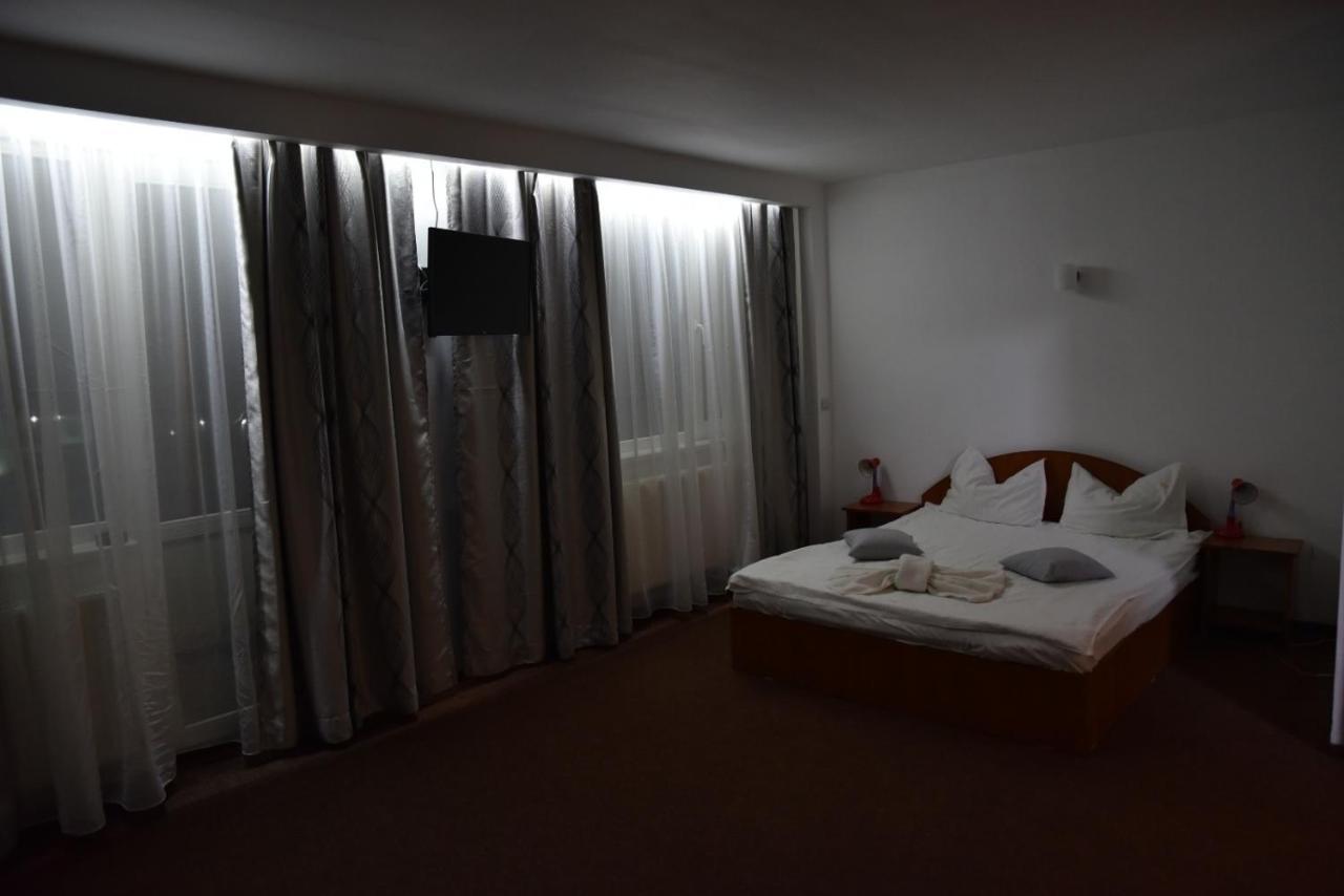 Hotel Măgurele Eksteriør billede