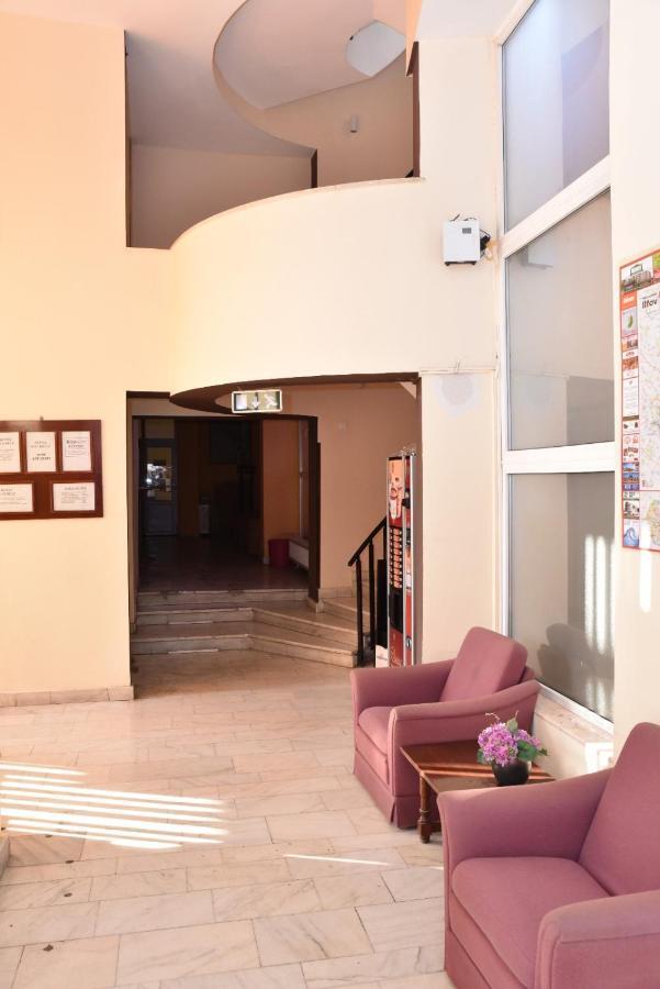 Hotel Măgurele Eksteriør billede
